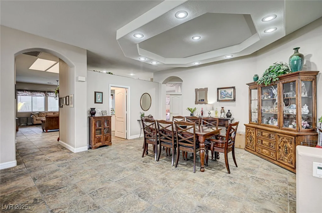 2939 Crown Bluffs, Las Vegas, NV 89117