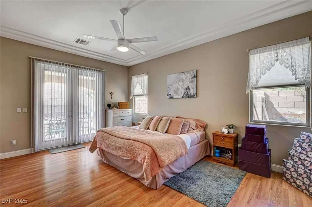 2939 Crown Bluffs, Las Vegas, NV 89117