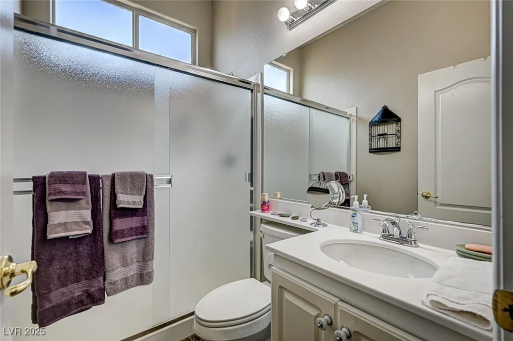 2939 Crown Bluffs, Las Vegas, NV 89117