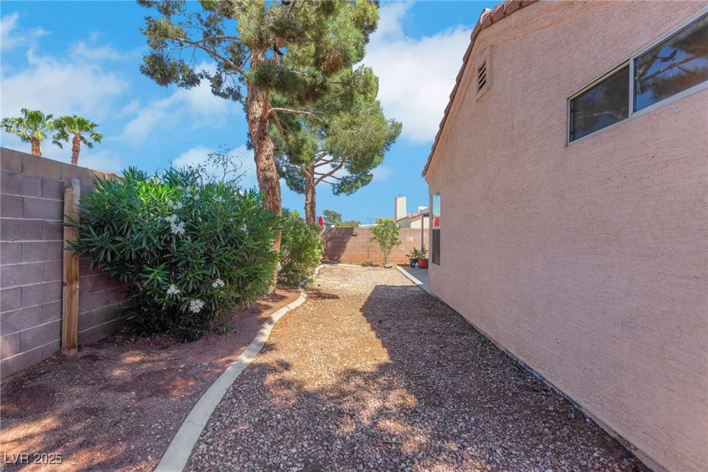 5900 Red Umber, Las Vegas, NV 89130