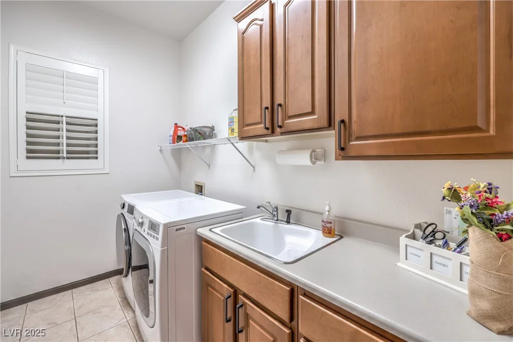 1564 Fieldbrook, Henderson, NV 89052