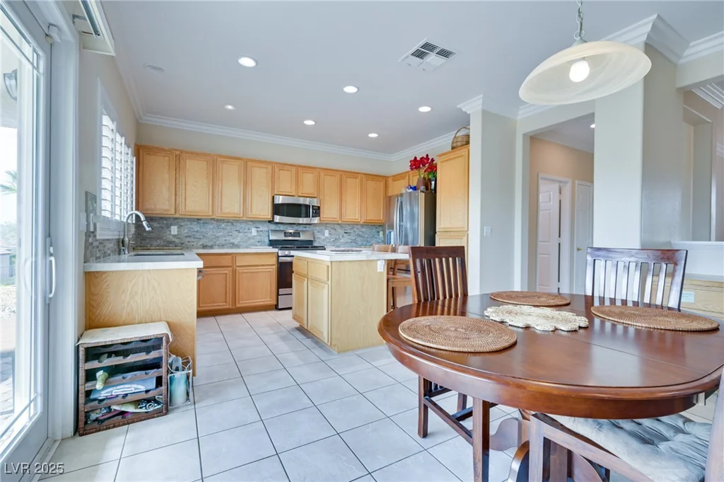 1613 Williamsport, Henderson, NV 89052