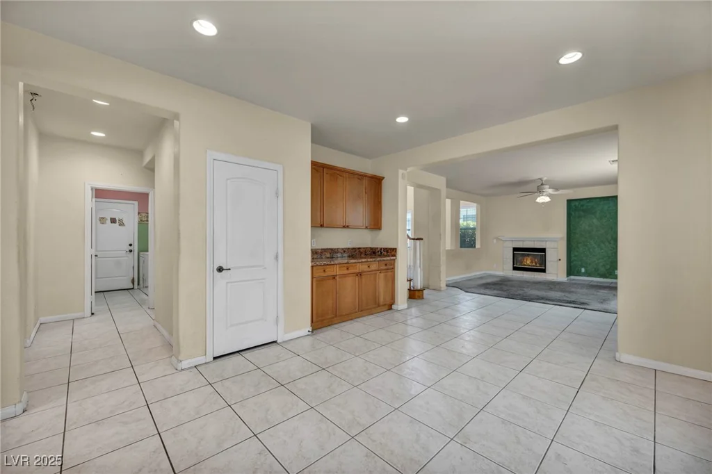 6424 Grayback, North Las Vegas, NV 89084