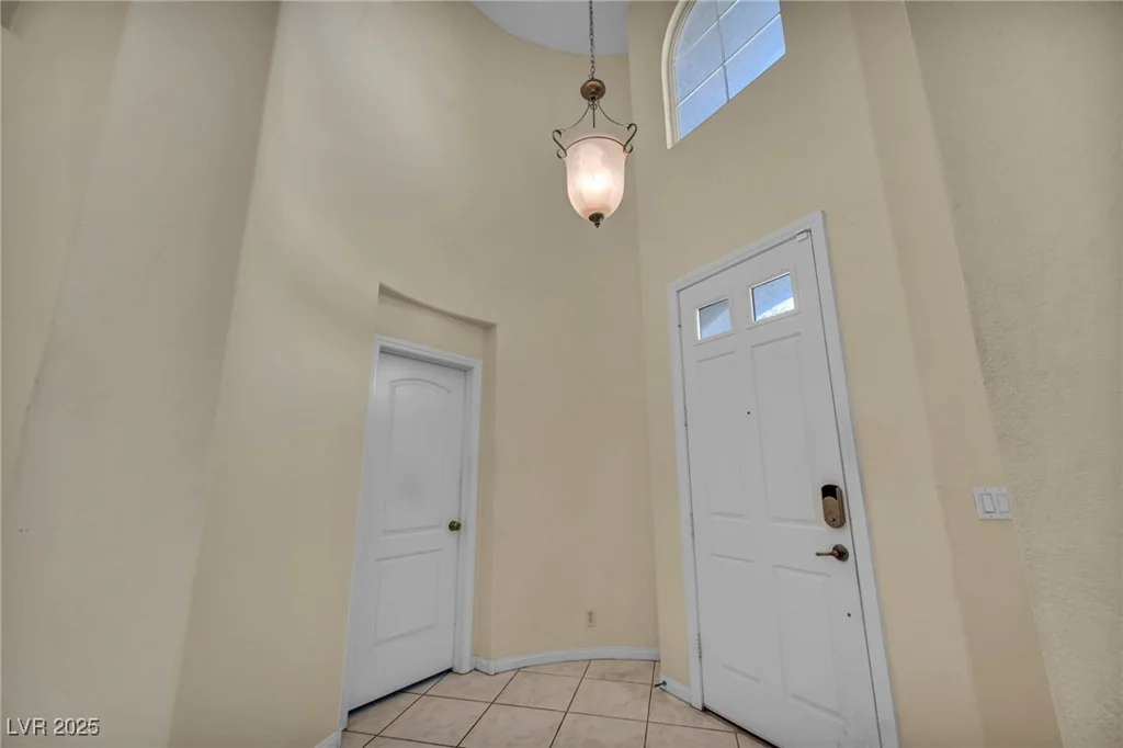 6424 Grayback, North Las Vegas, NV 89084