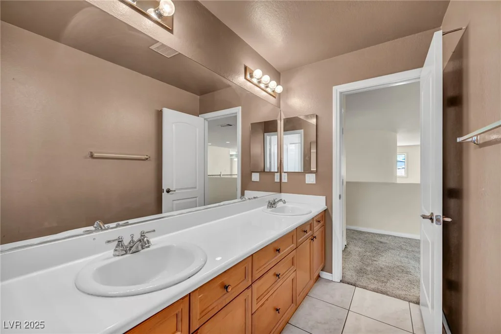 6424 Grayback, North Las Vegas, NV 89084