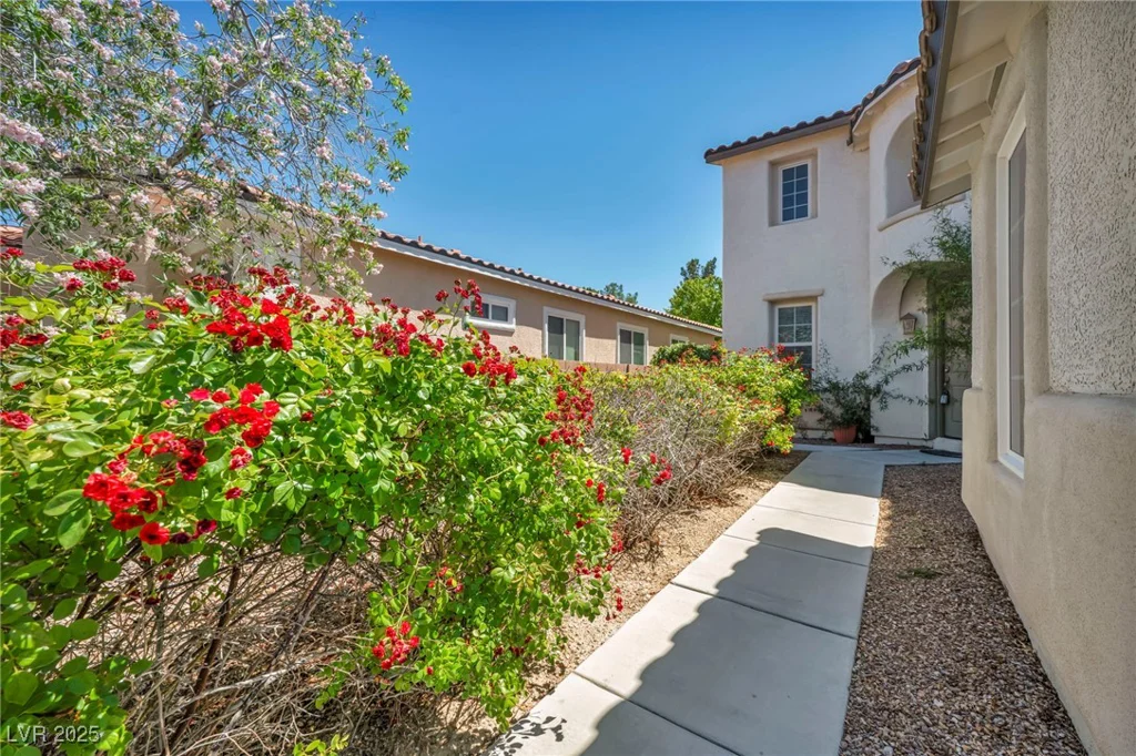 6424 Grayback, North Las Vegas, NV 89084