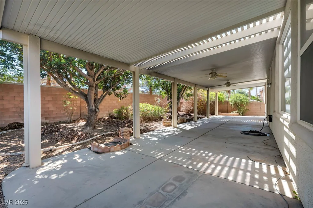 6424 Grayback, North Las Vegas, NV 89084