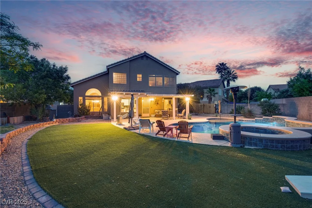 8253 Ruby Mountain, Las Vegas, NV 89128