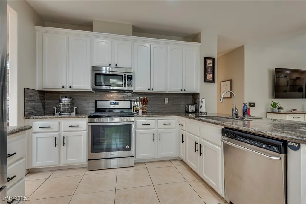 8253 Ruby Mountain, Las Vegas, NV 89128