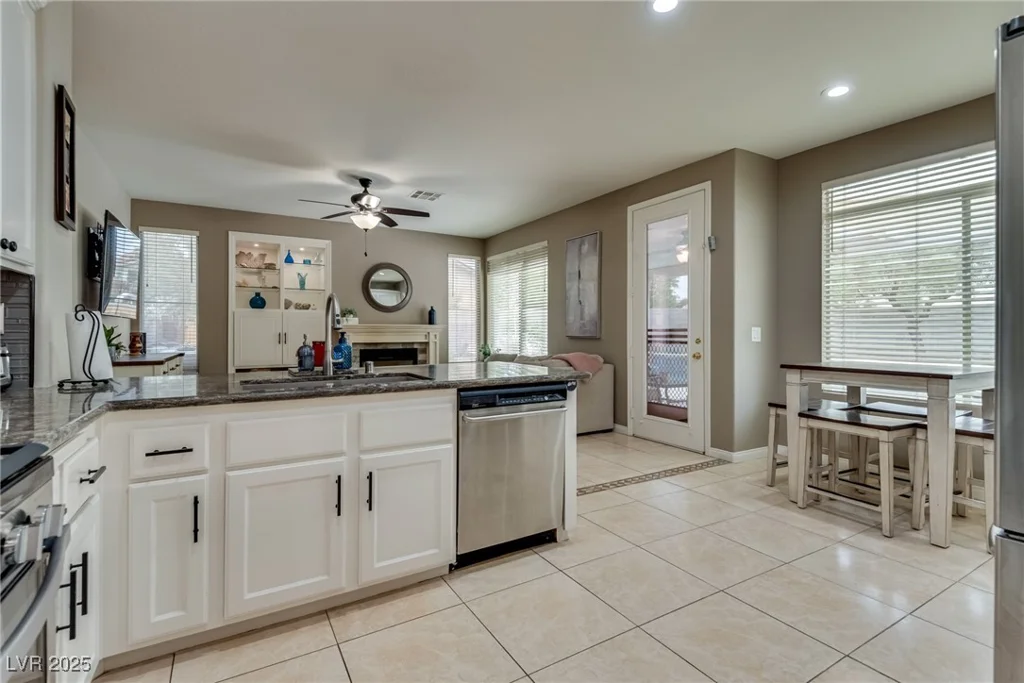 8253 Ruby Mountain, Las Vegas, NV 89128