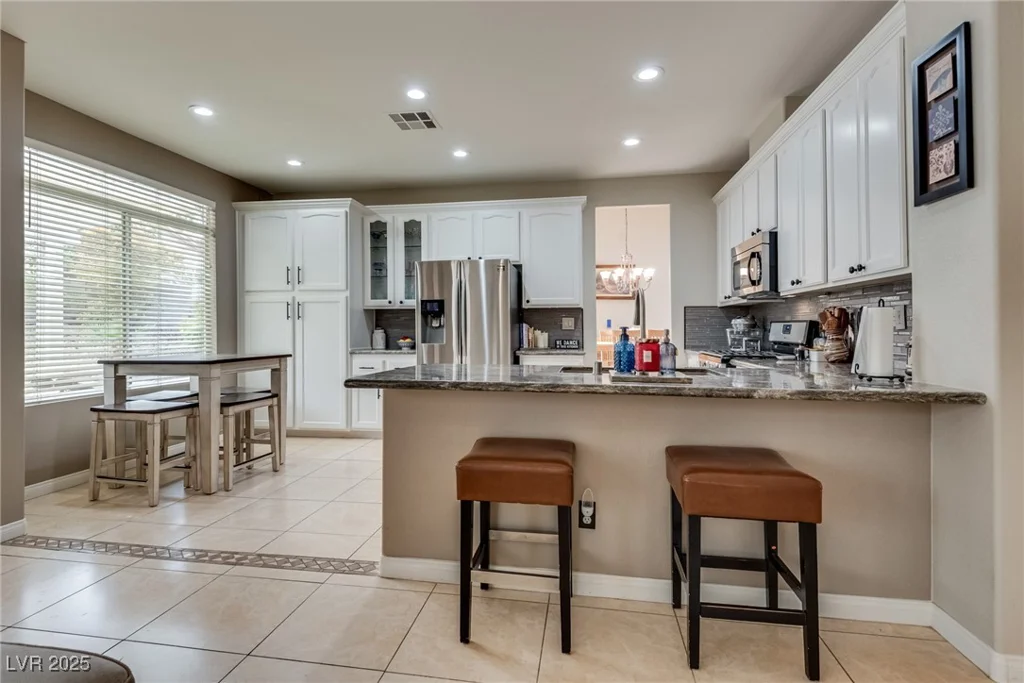 8253 Ruby Mountain, Las Vegas, NV 89128