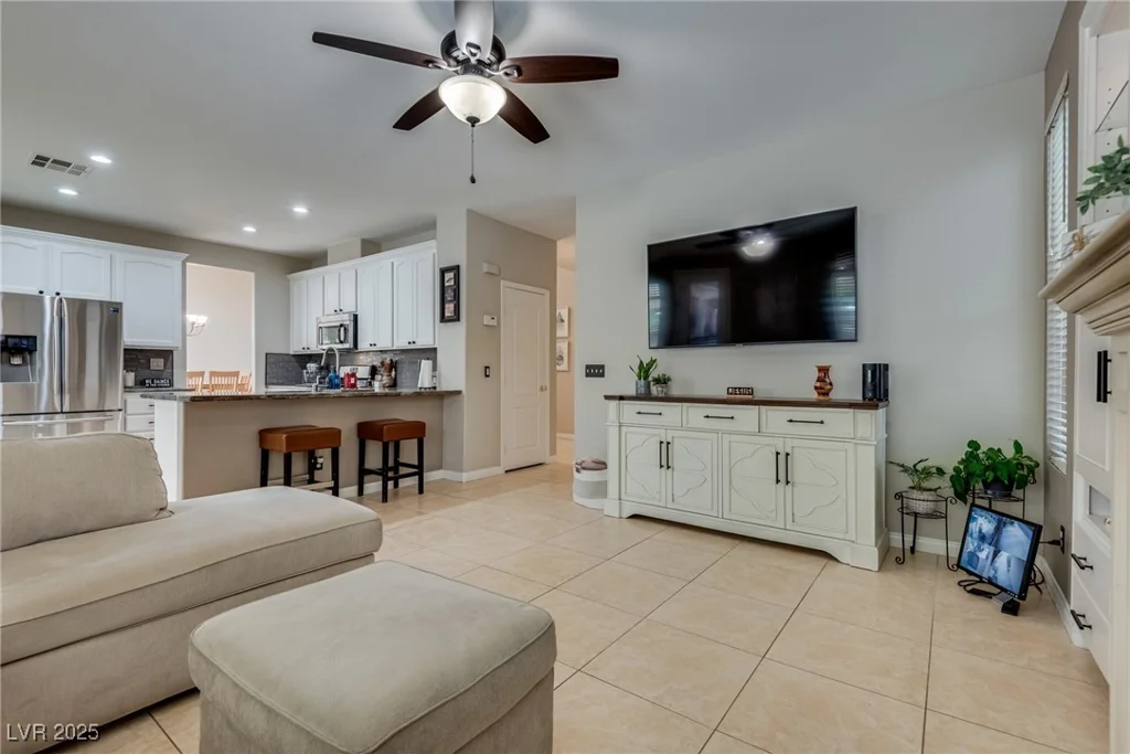8253 Ruby Mountain, Las Vegas, NV 89128