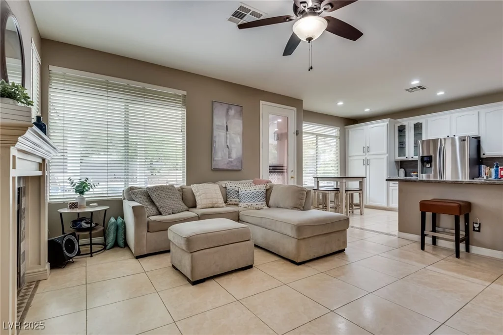 8253 Ruby Mountain, Las Vegas, NV 89128