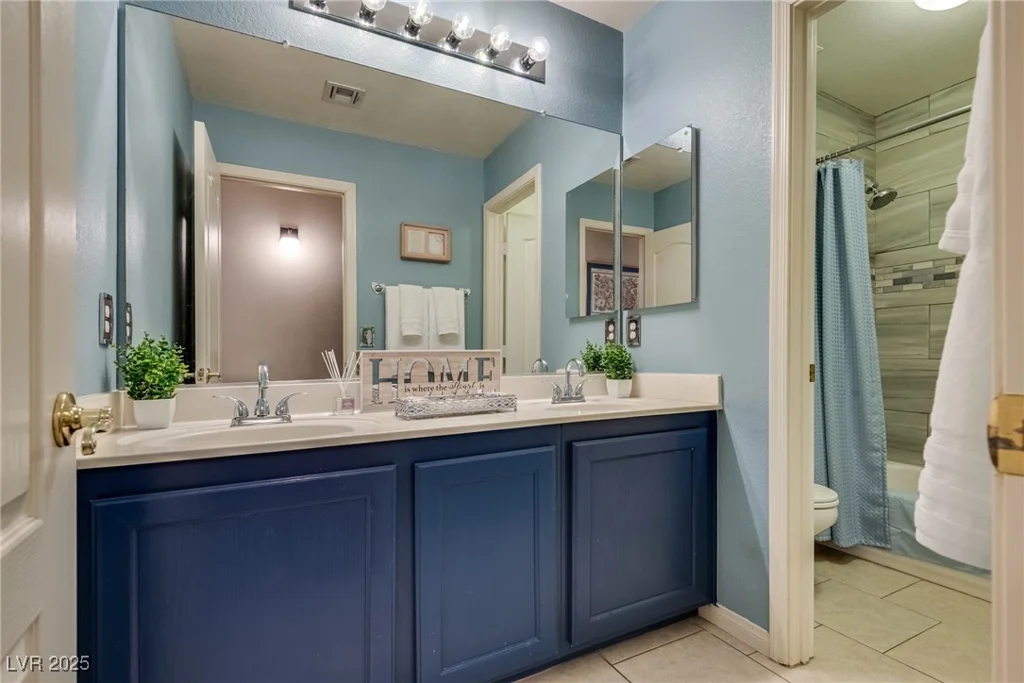 8253 Ruby Mountain, Las Vegas, NV 89128