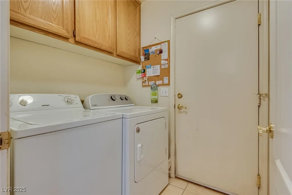 8253 Ruby Mountain, Las Vegas, NV 89128