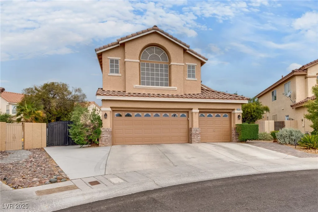 8253 Ruby Mountain, Las Vegas, NV 89128