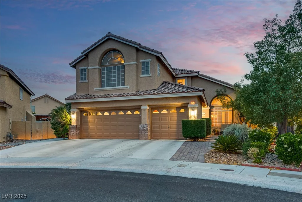 8253 Ruby Mountain, Las Vegas, NV 89128