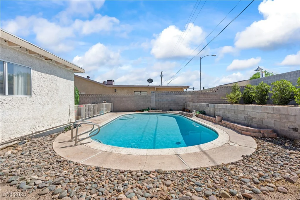 3661 Margarita, Las Vegas, NV 89103