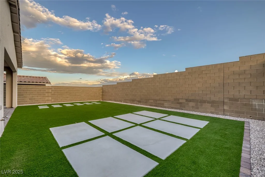 11617 Peregrine Point, Las Vegas, NV 89138