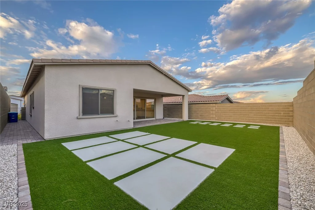 11617 Peregrine Point, Las Vegas, NV 89138