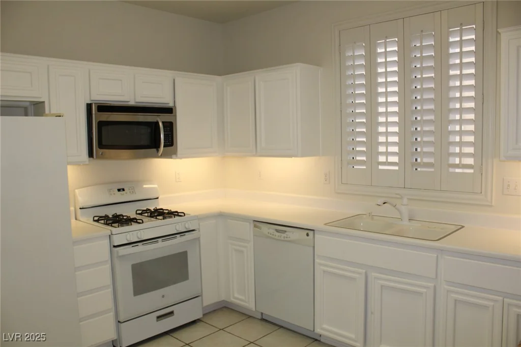 2013 Capestone, Las Vegas, NV 89134