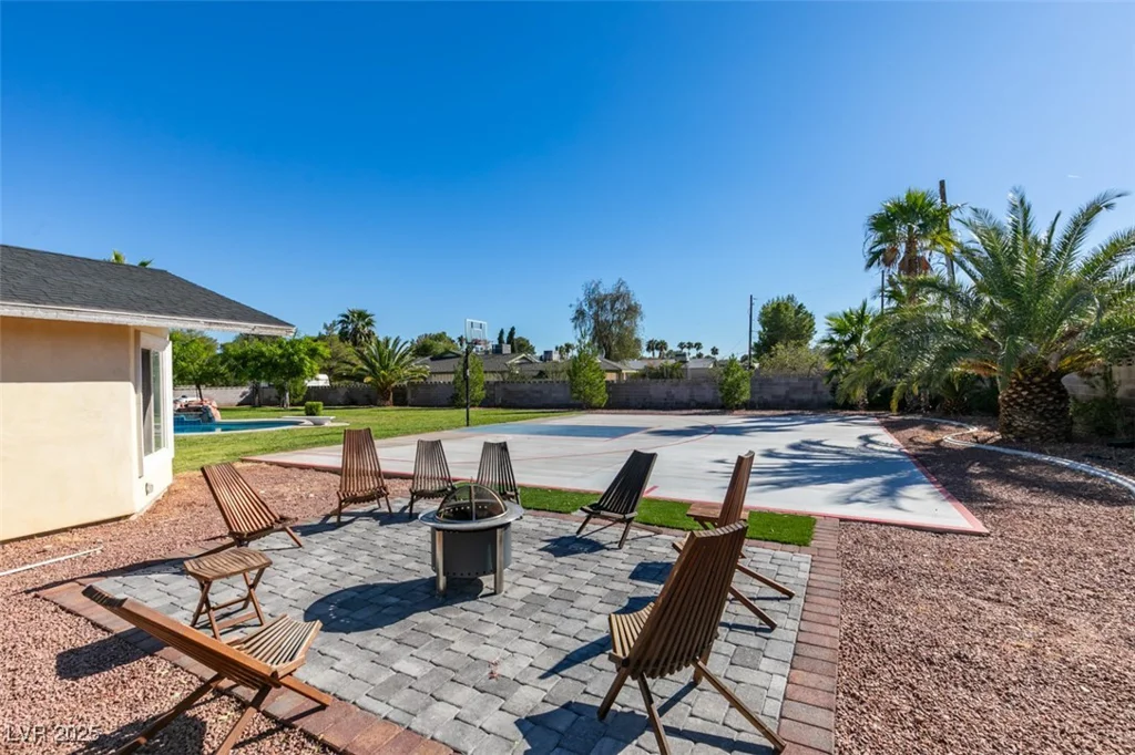 6419 Eldora, Las Vegas, NV 89146