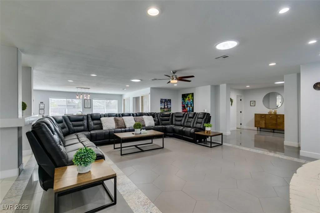 6419 Eldora, Las Vegas, NV 89146