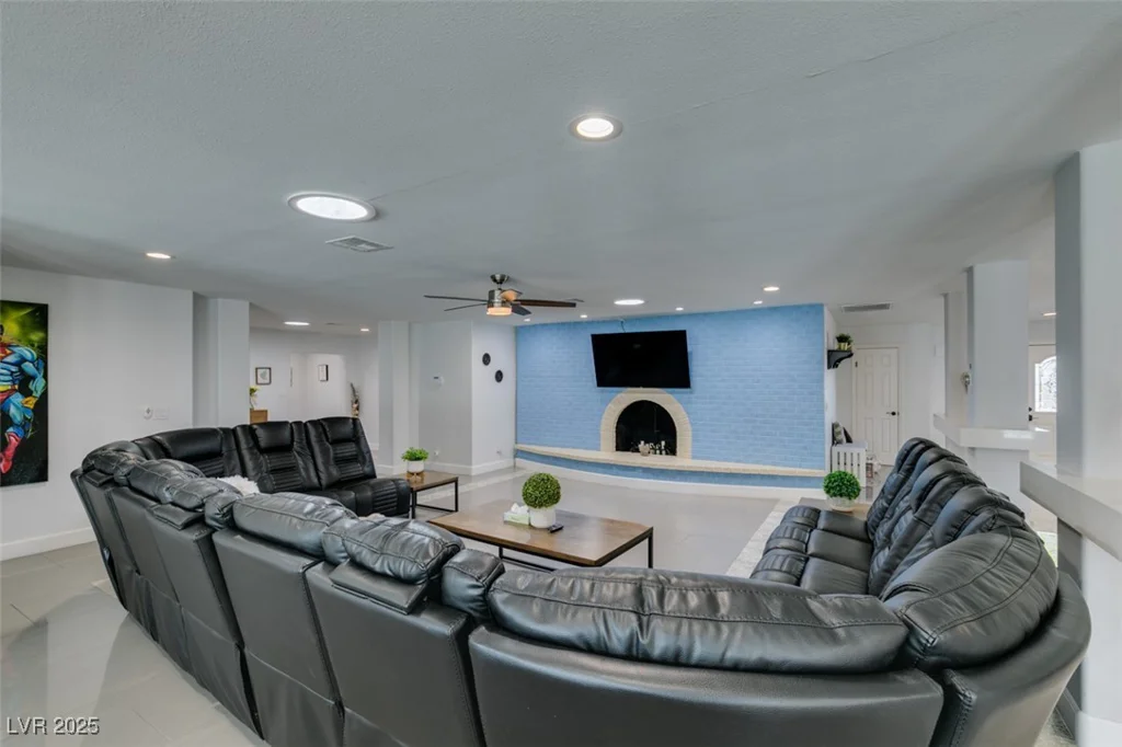 6419 Eldora, Las Vegas, NV 89146