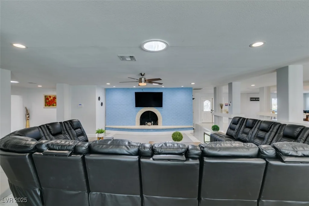 6419 Eldora, Las Vegas, NV 89146
