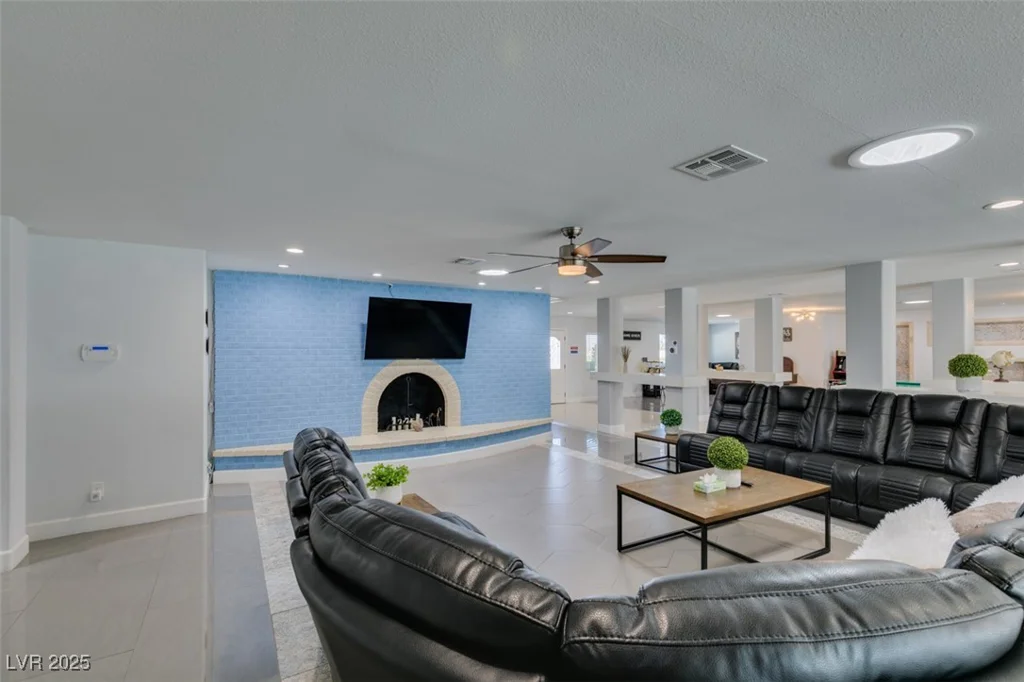 6419 Eldora, Las Vegas, NV 89146