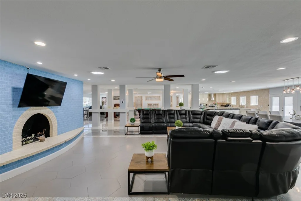 6419 Eldora, Las Vegas, NV 89146