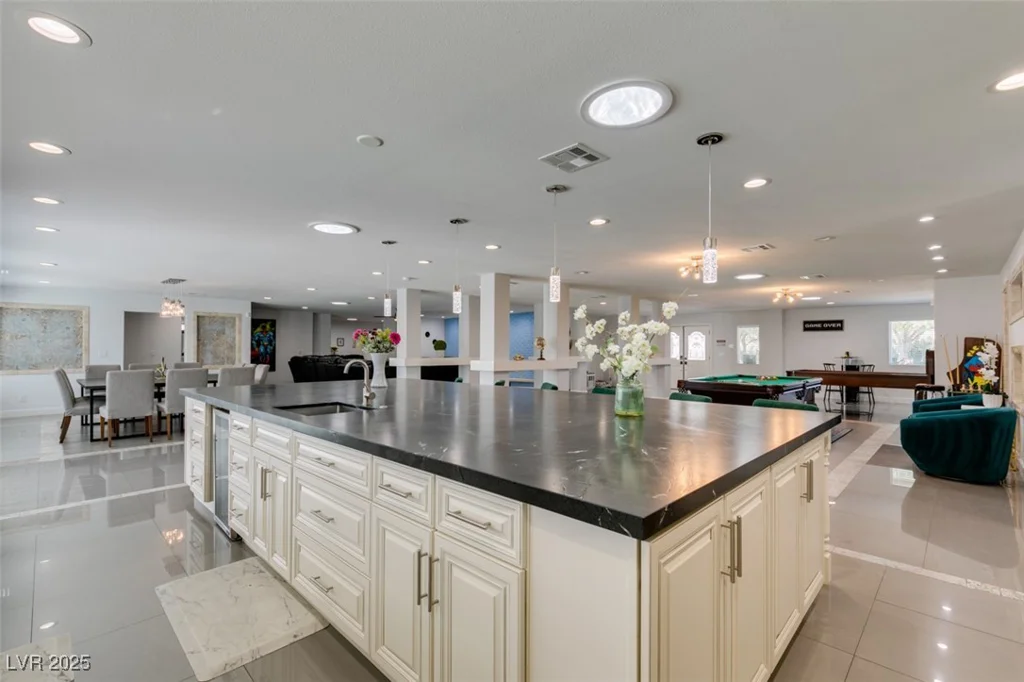 6419 Eldora, Las Vegas, NV 89146