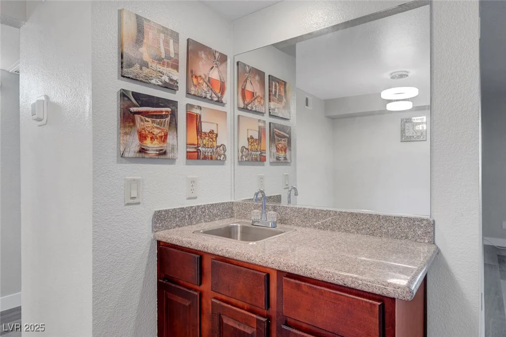 2451 Rainbow, Las Vegas, NV 89108