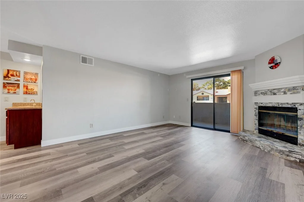 2451 Rainbow, Las Vegas, NV 89108