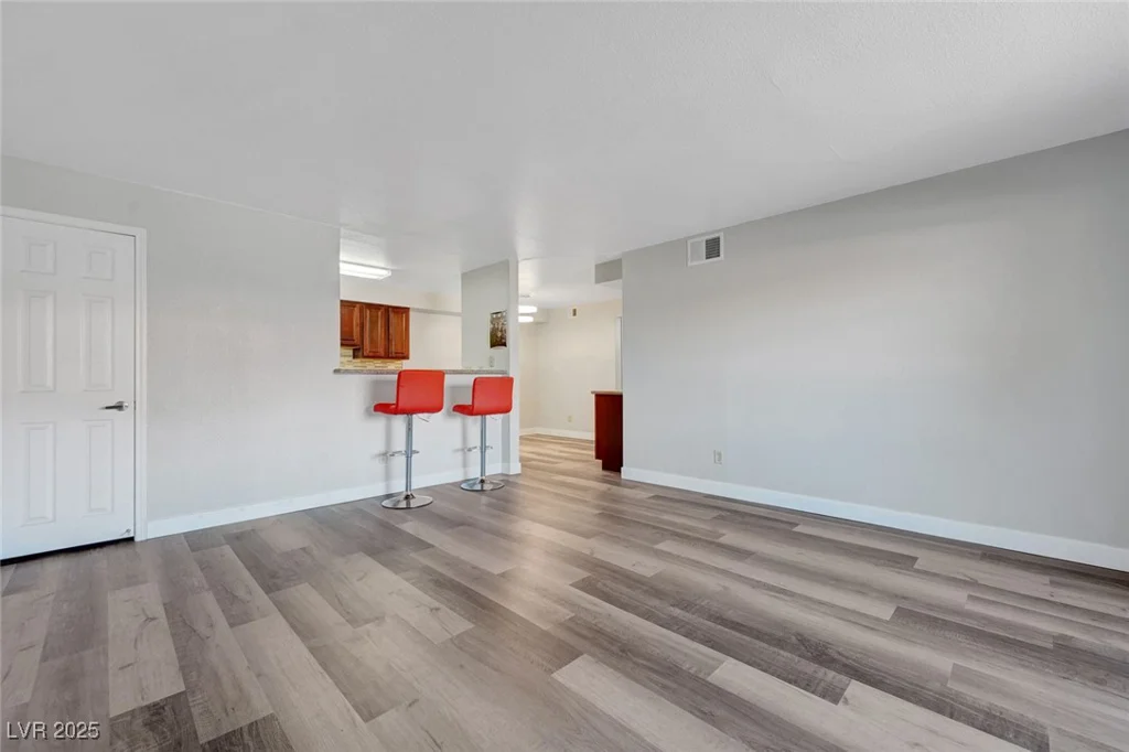 2451 Rainbow, Las Vegas, NV 89108