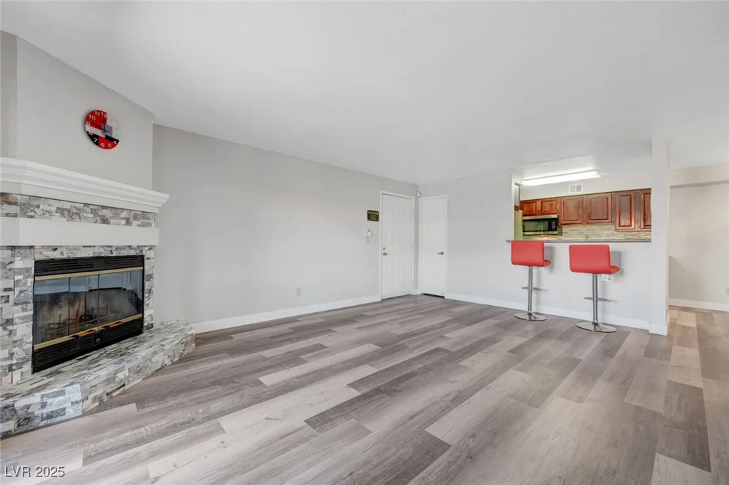 2451 Rainbow, Las Vegas, NV 89108