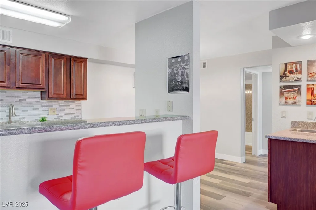 2451 Rainbow, Las Vegas, NV 89108