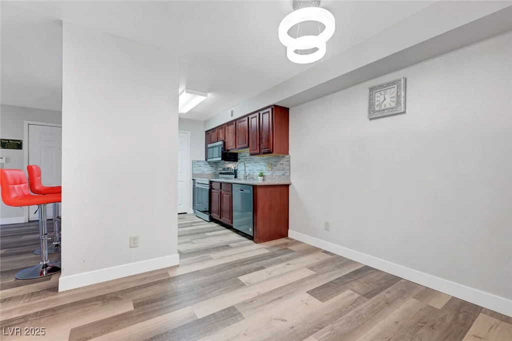 2451 Rainbow, Las Vegas, NV 89108