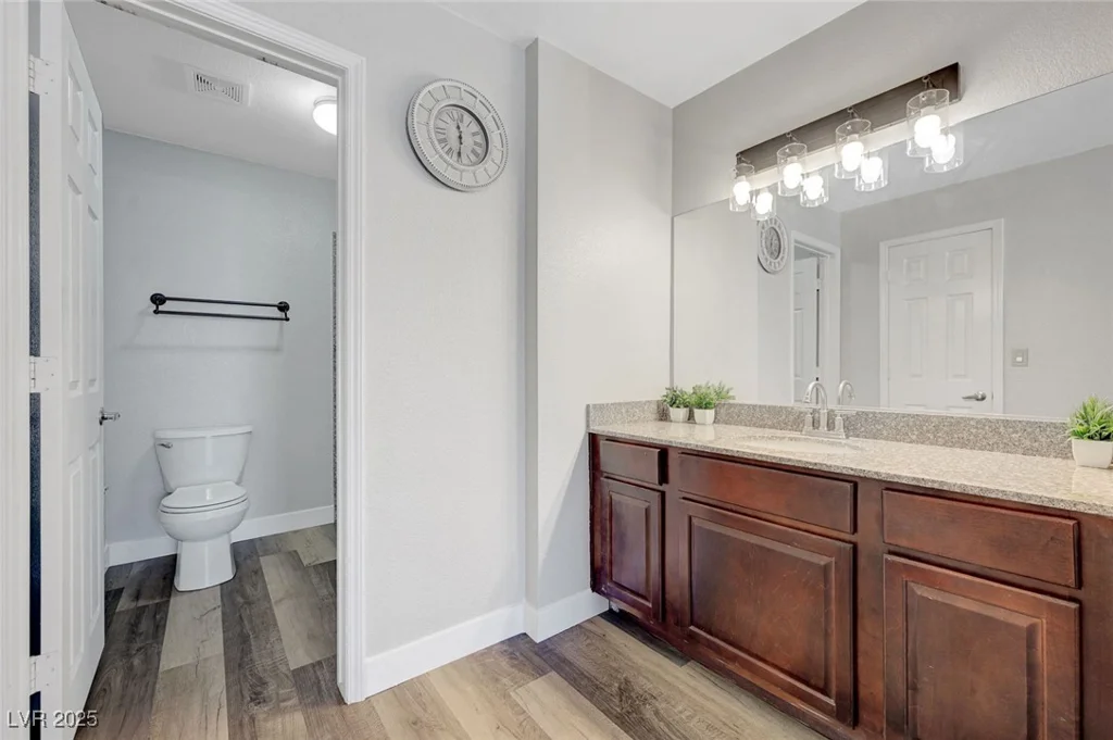 2451 Rainbow, Las Vegas, NV 89108
