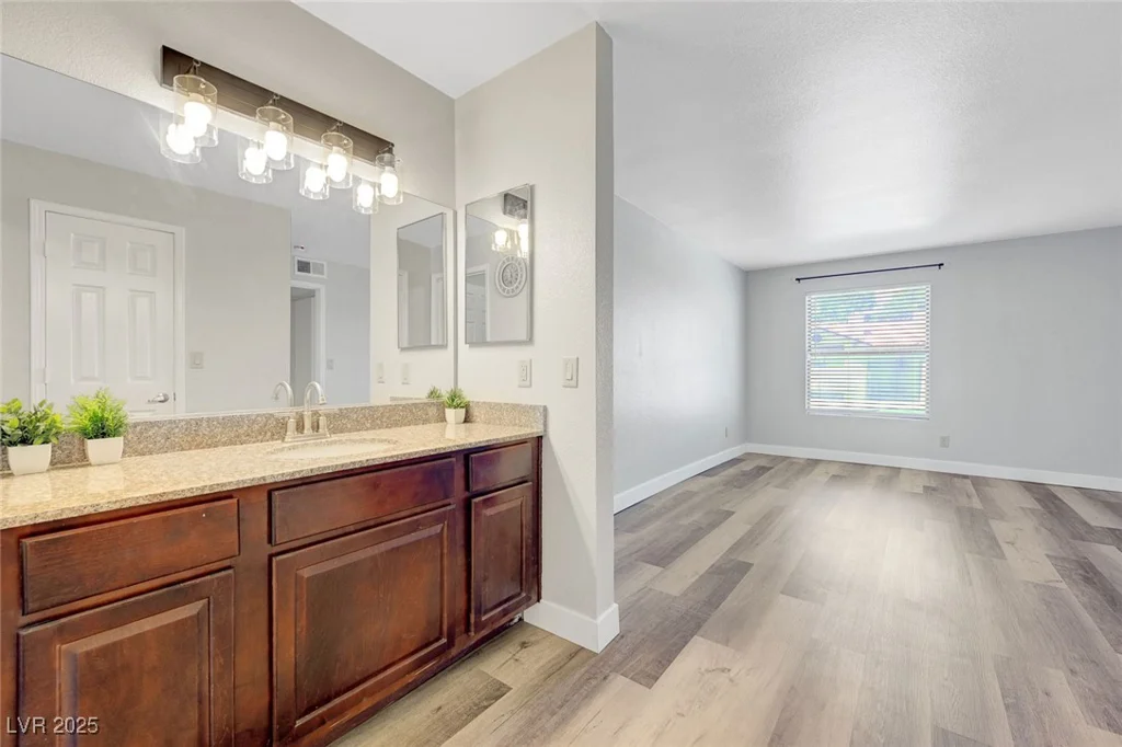 2451 Rainbow, Las Vegas, NV 89108