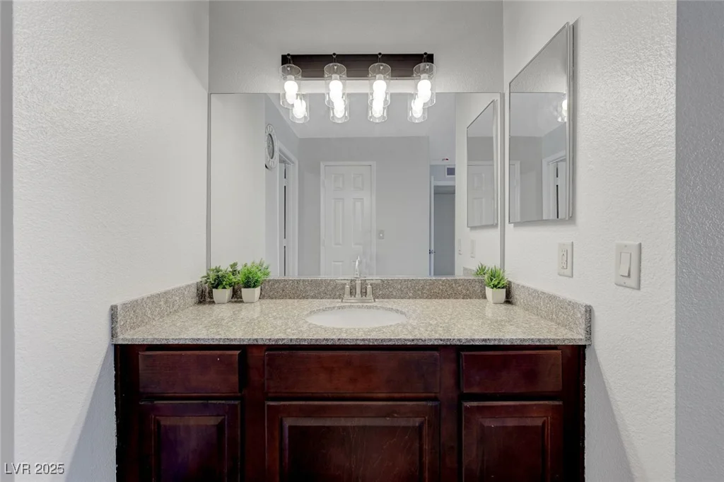 2451 Rainbow, Las Vegas, NV 89108