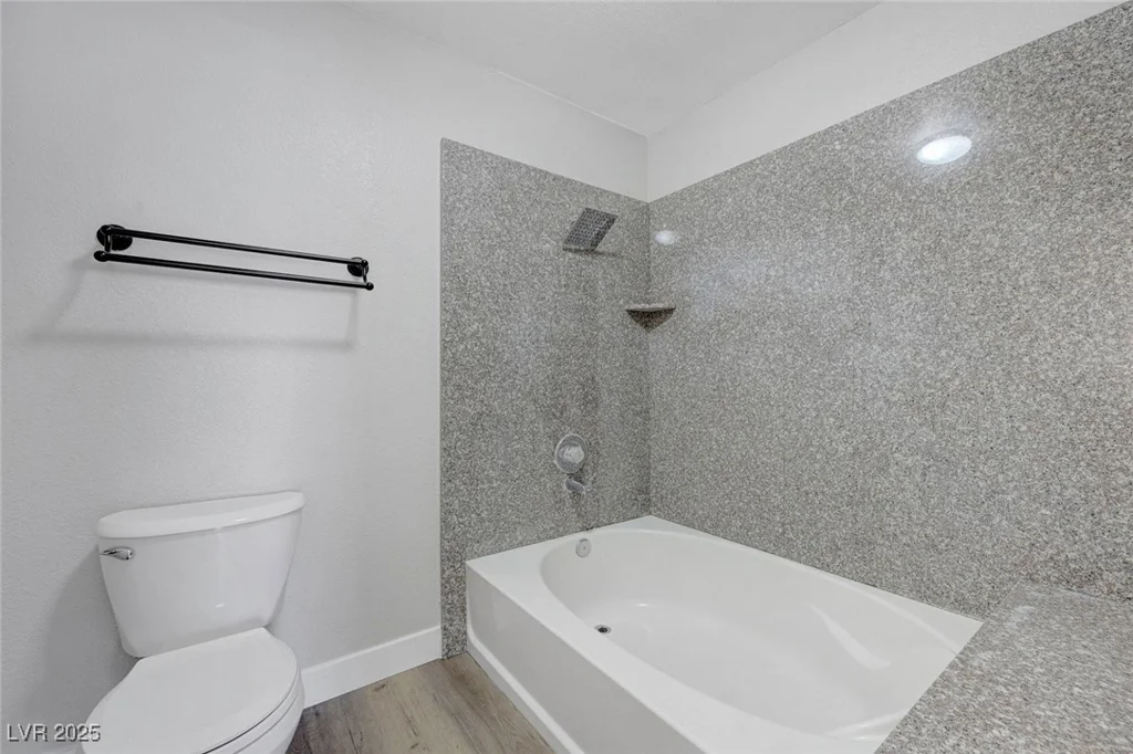 2451 Rainbow, Las Vegas, NV 89108