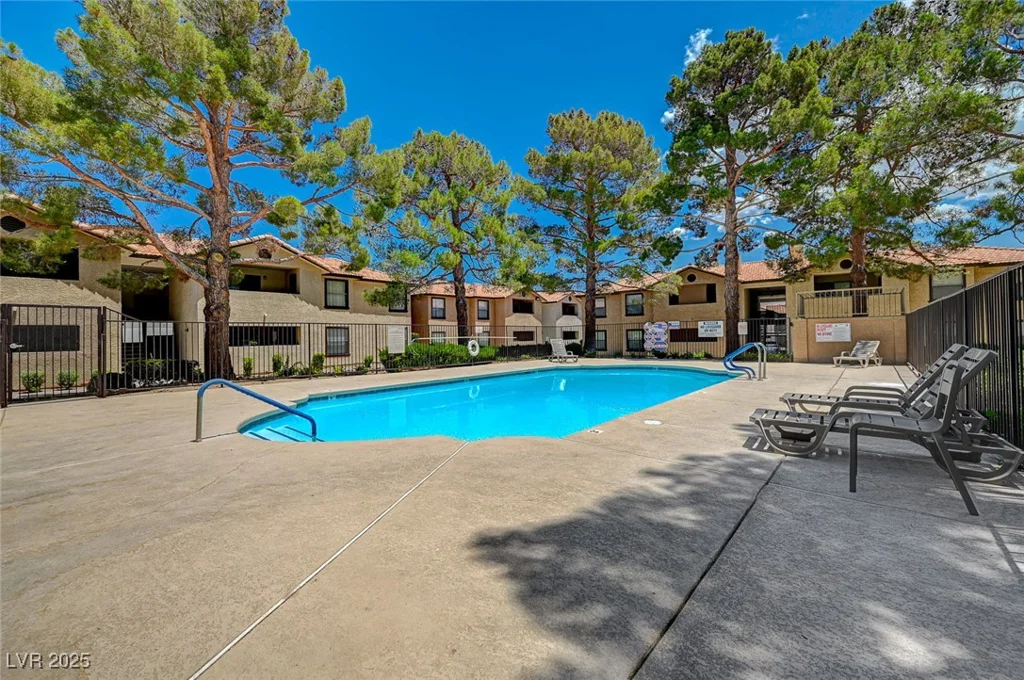 2451 Rainbow, Las Vegas, NV 89108