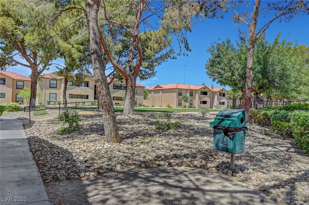 2451 Rainbow, Las Vegas, NV 89108
