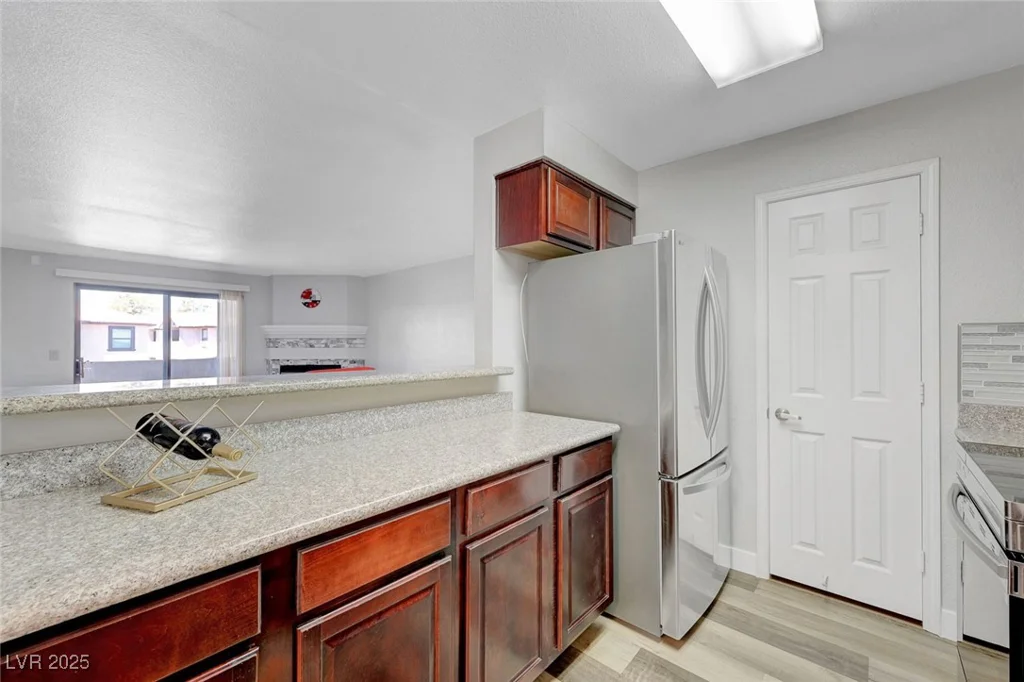 2451 Rainbow, Las Vegas, NV 89108