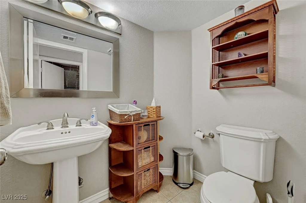 2429 Sun Shores, Las Vegas, NV 89128