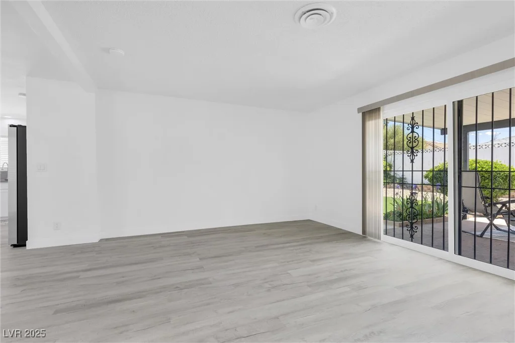 3805 San Angelo, Las Vegas, NV 89102