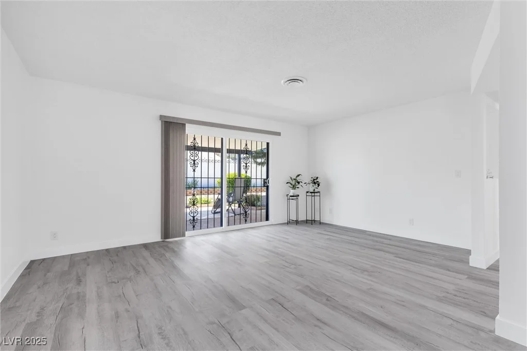 3805 San Angelo, Las Vegas, NV 89102