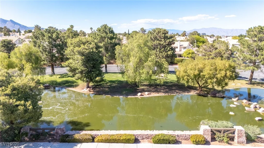 2708 Norbeck, Las Vegas, NV 89117