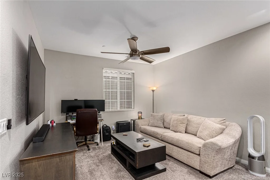 39 Castleton Tower, Henderson, NV 89011